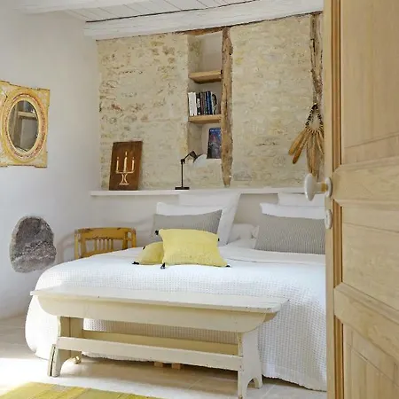 Maison Bed & Breakfast 3*